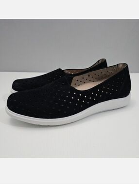 Munro Ridley Slip On Sneaker Womens 9 NARROW Black Nubuck Perforated Comfort NEW